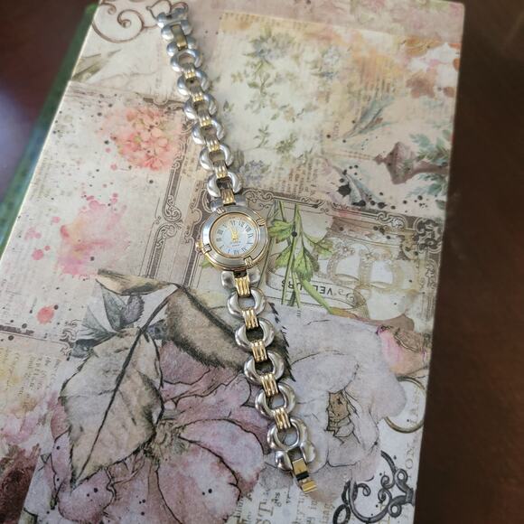 Vintage Anne Klein II Two-Tone Roman Numeral Ladies Watch Japan Quartz - Picture 3 of 10